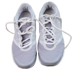 Nike Training Women's 8.5 Running Shoe Gray/White